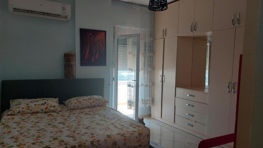 Holiday home. İn the sea .Beach - Image 2