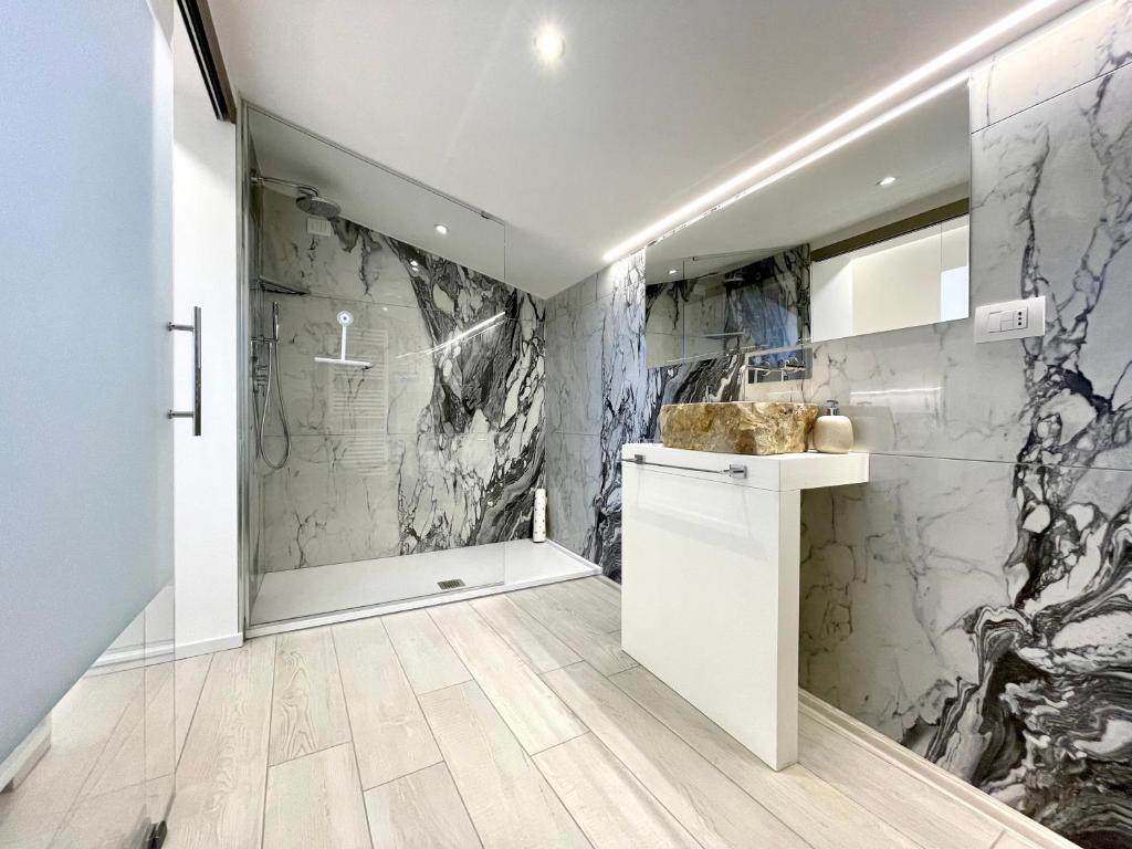 Kúpeľňa v ubytovaní Mariarosa Suites