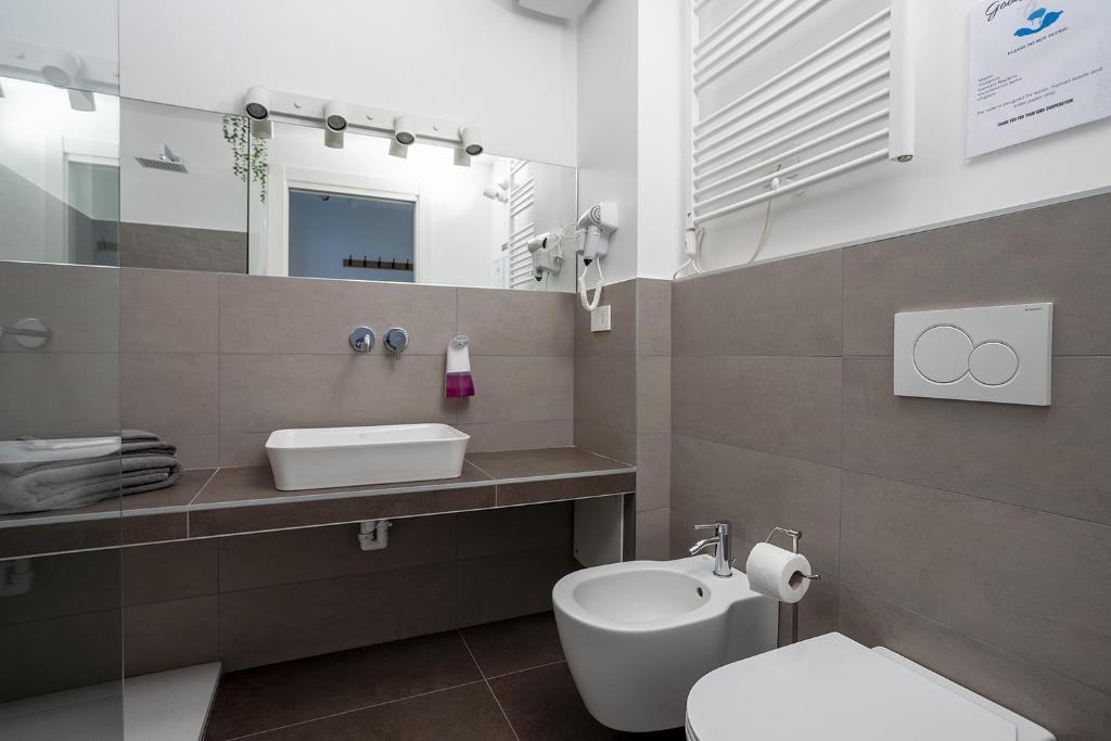 A bathroom at [FIERA MILANO-CITY LIFE] ☆☆☆☆☆ Tre Torri House