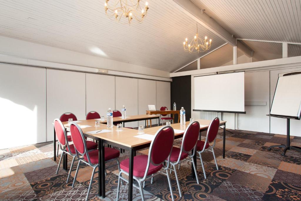 Konferenční prostory v ubytování Kyriad Prestige Beaune le Panorama