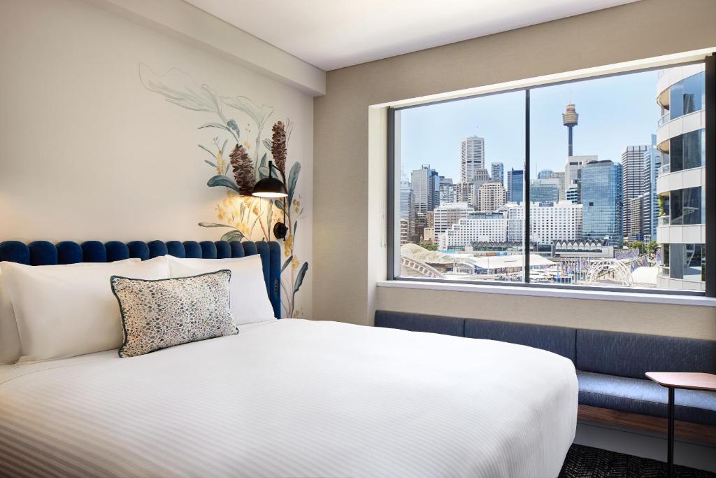 Postel nebo postele na pokoji v ubytování Aiden by Best Western Darling Harbour