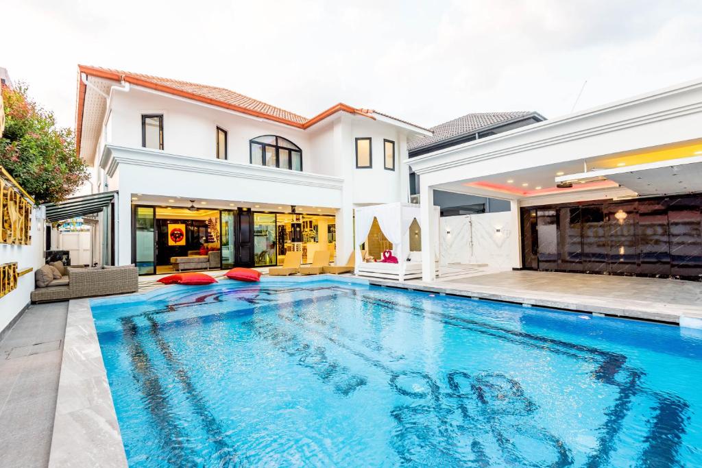 Πισίνα στο ή κοντά στο Exquisite Pool Villa K - Pattaya 6BD Pool Villa