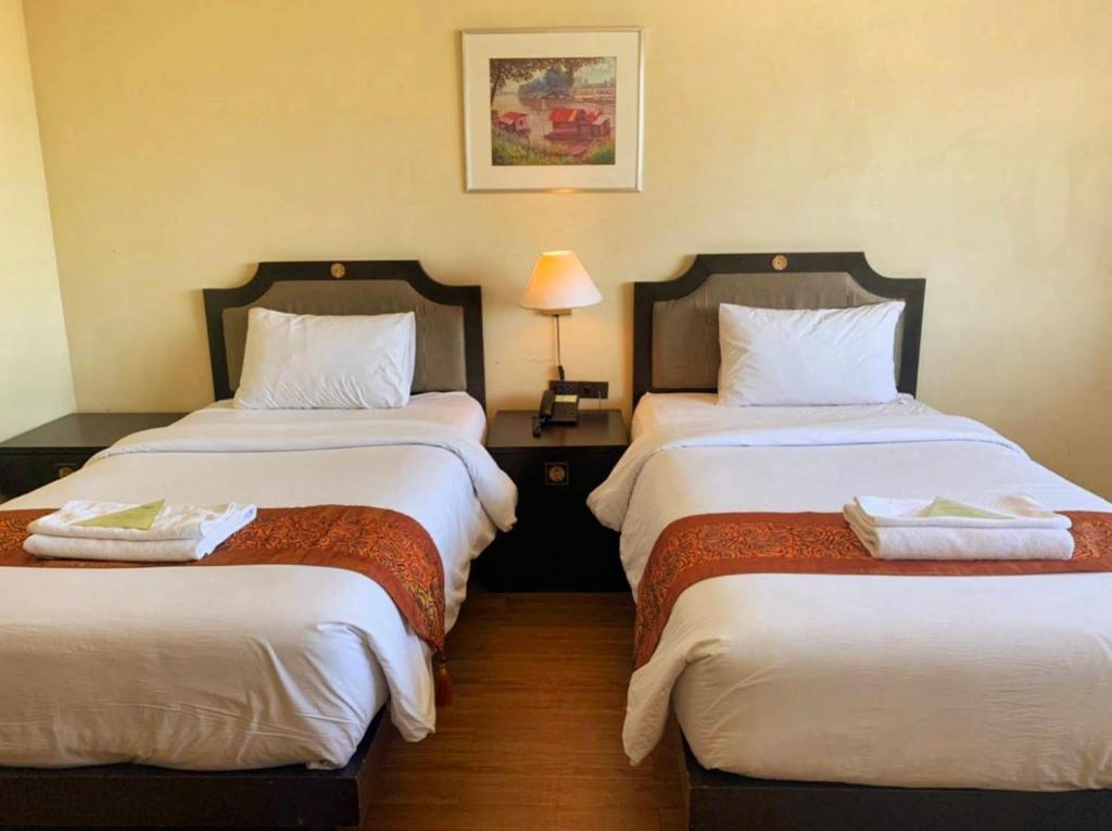 Wangchan Riverview - Deluxe Tweepersoonskamer Met 2 Aparte Bedden