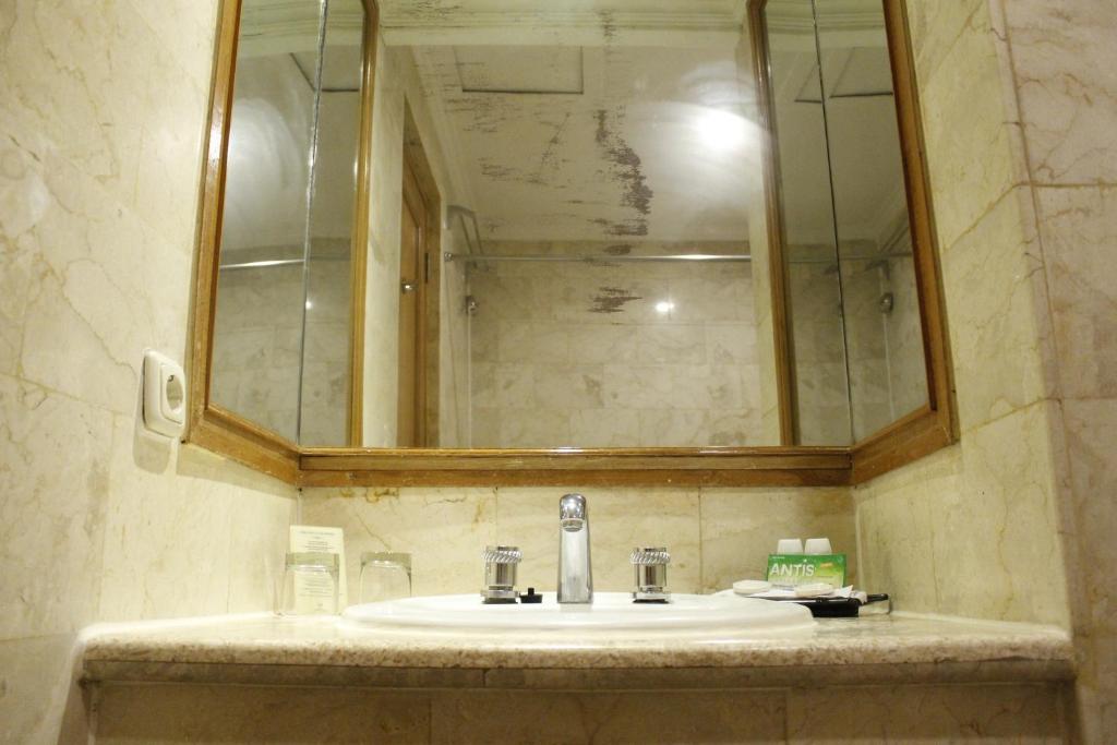 Hotel Salak The Heritage Bogor - Deluxe İki Yataklı Oda