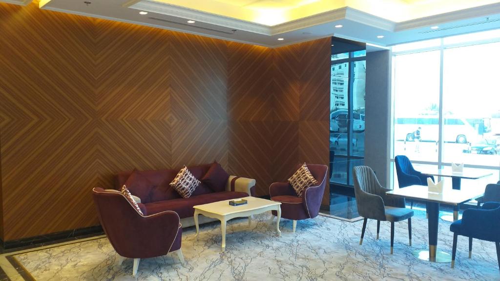 Posezení v ubytování AL HAYAT HOTEL