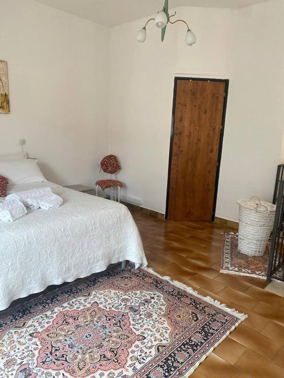 A bed or beds in a room at Girasole