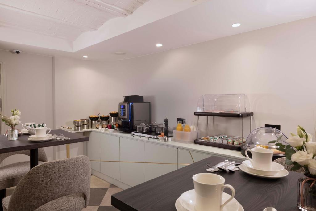 Grand Hôtel Lévêque - Resim 18