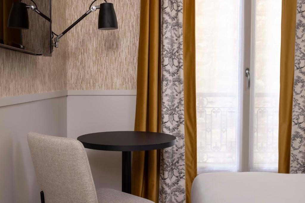 Grand Hôtel Lévêque - Resim 39