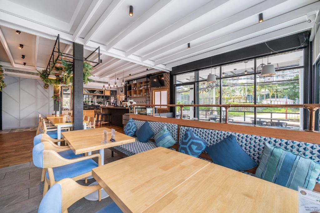 Manhattan Pattaya Hotel - SHA Extra Plus - Resim 36