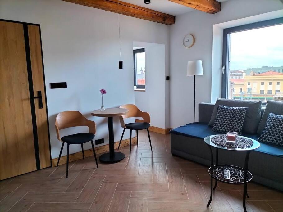 Posezení v ubytování Uroczy apartament w centrum Krakowa