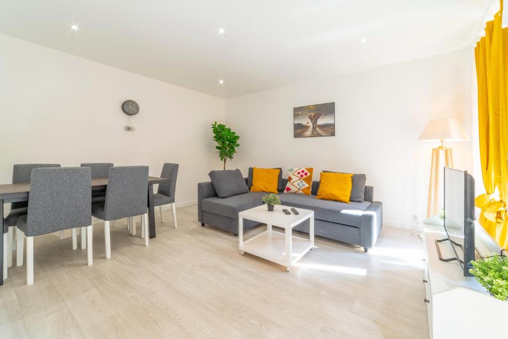 ❂ LES ROCHES ❂ CHIC ❂ CENTRE ❂ 6 PERS. ❂ RDC ❂ RBNB ❂ – photo 9