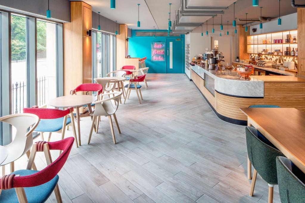 YOTEL Edinburgh - Resim 8
