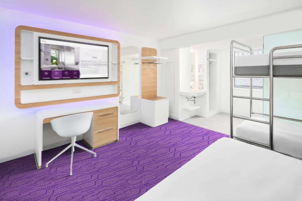 YOTEL Edinburgh - Resim 25