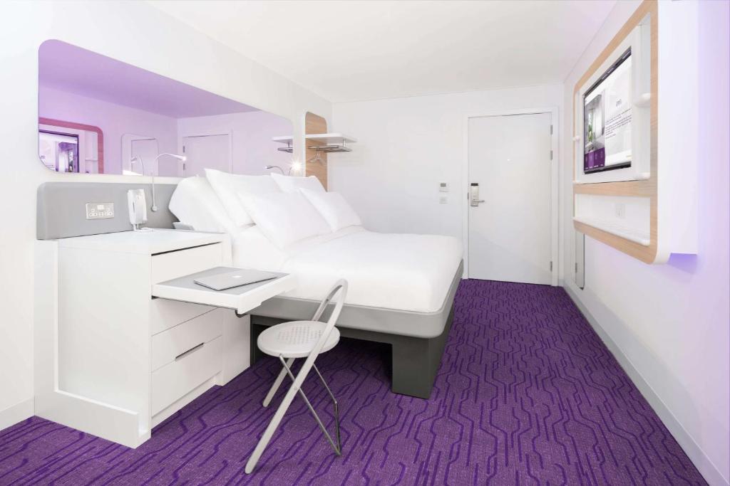 YOTEL Edinburgh - Resim 31