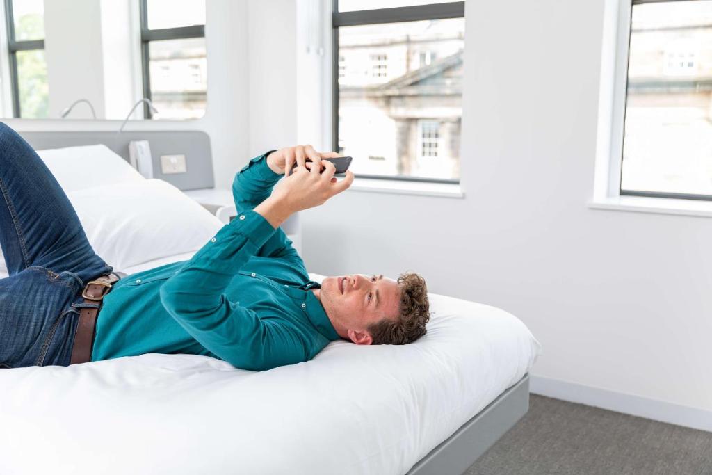 YOTEL Edinburgh - Resim 39