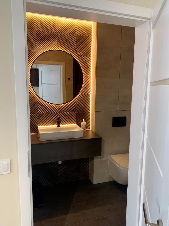Kúpeľňa v ubytovaní APARTAMENTY PIANO POLNA 28