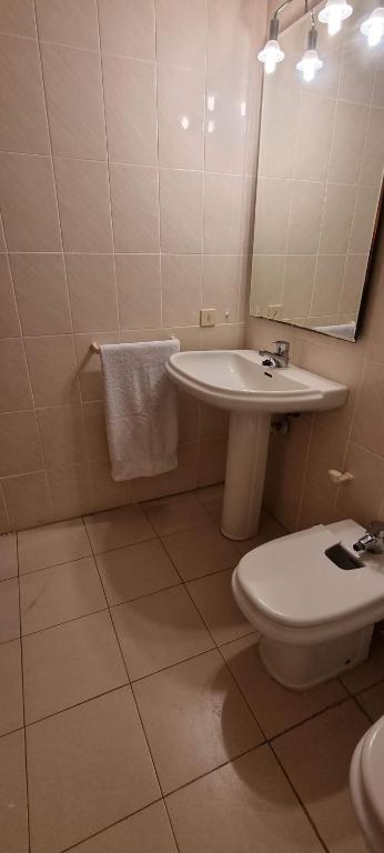 Kúpeľňa v ubytovaní Sa Shei Apartment Tossa de Mar