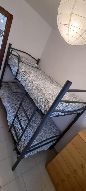 Posteľ alebo postele v izbe v ubytovaní Sa Shei Apartment Tossa de Mar