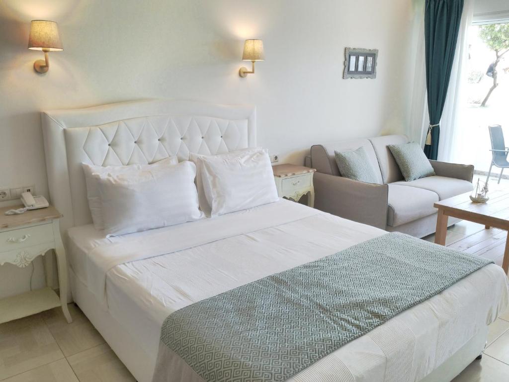 Villa Mediterrane Hotel - 2