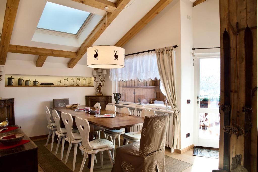 Gallery image of Beautiful design 3 bedroom apartment in Cortina in Cortina dʼAmpezzo