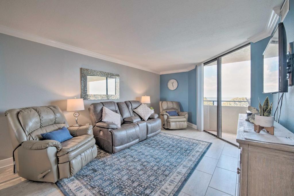 Remarkable Hudson Condo with Coastal Views!