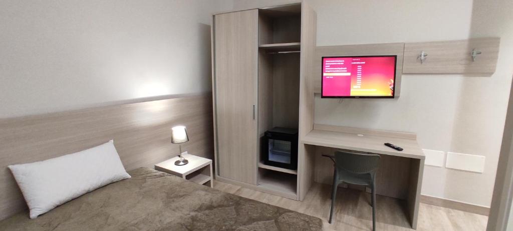 ALBA RESIDENCE - Chambre Simple Avec Salle De Bain Privée