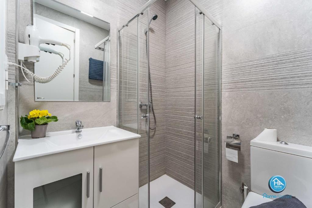 HomeAbroad Apartments - Luxury Madrid Center, Madrid ...