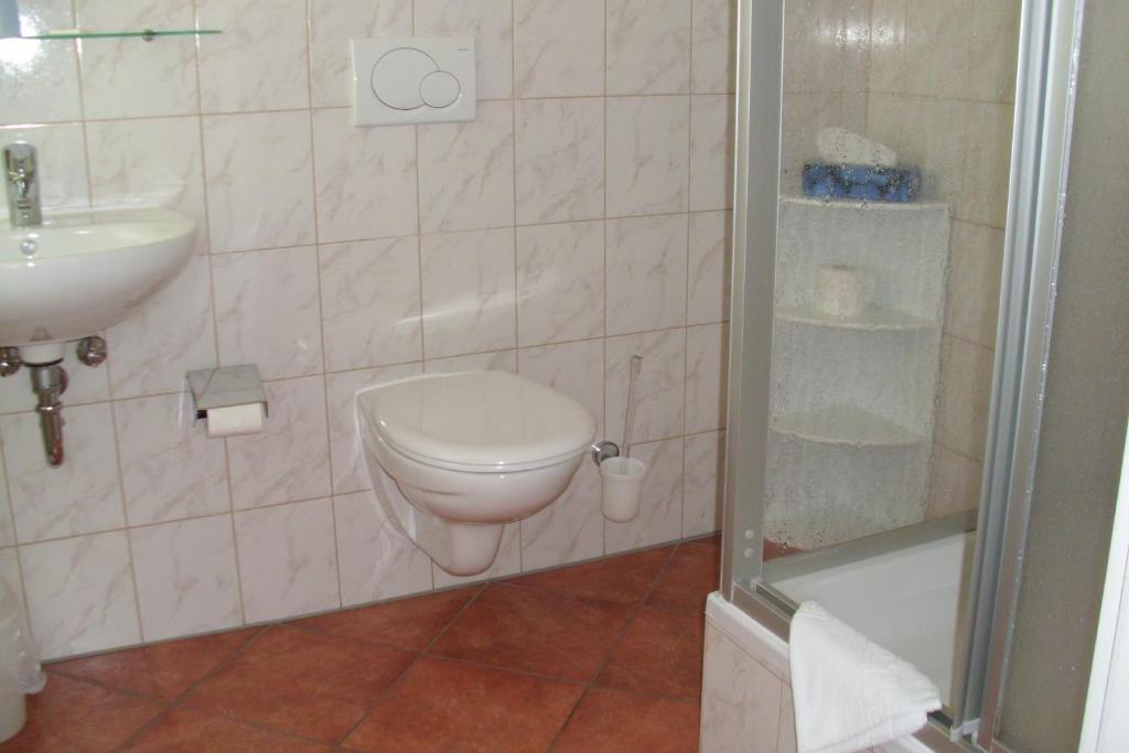Pension Am Renner - Twin Room