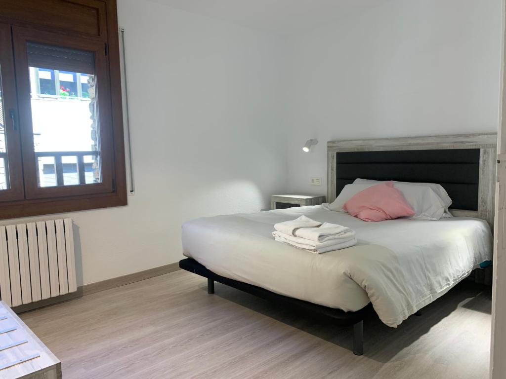 Postel nebo postele na pokoji v ubytování PASSAMANÉ 19 - Canillo - Casco Antiguo Hut 7867