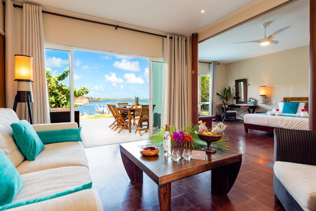 Predel za sedenje v nastanitvi EAST KEYS - East Lagoon Suites