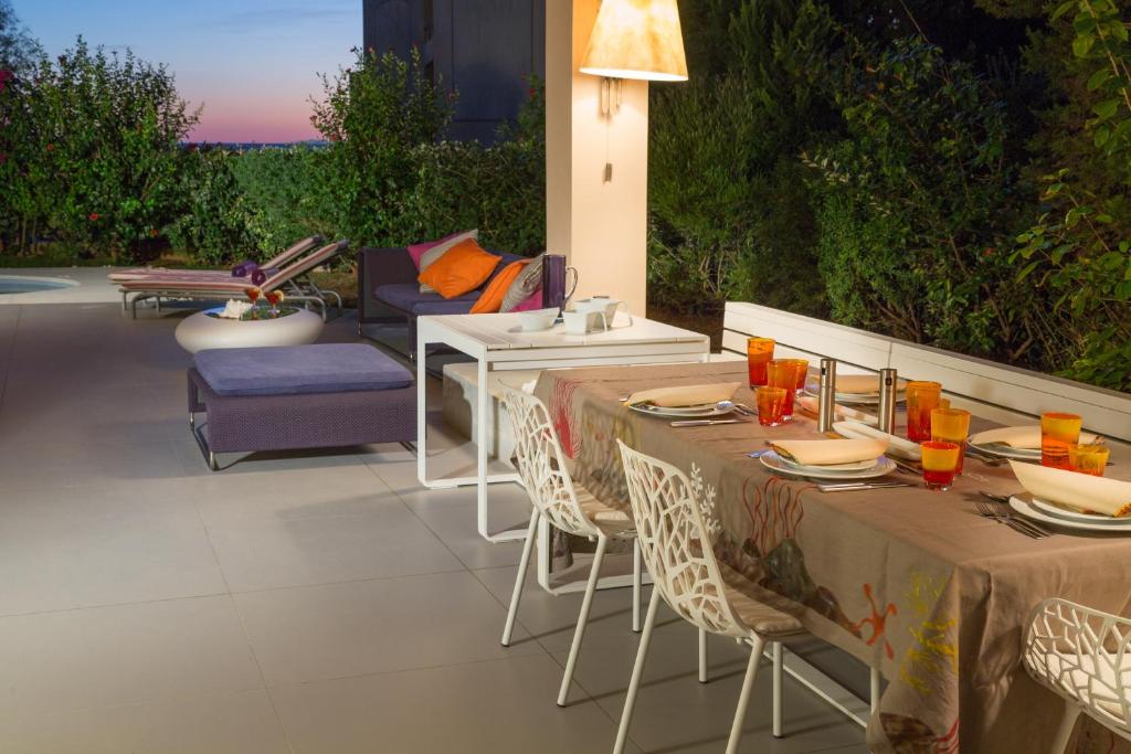 Posezení v ubytování Luxurious Villa Philoxenia
