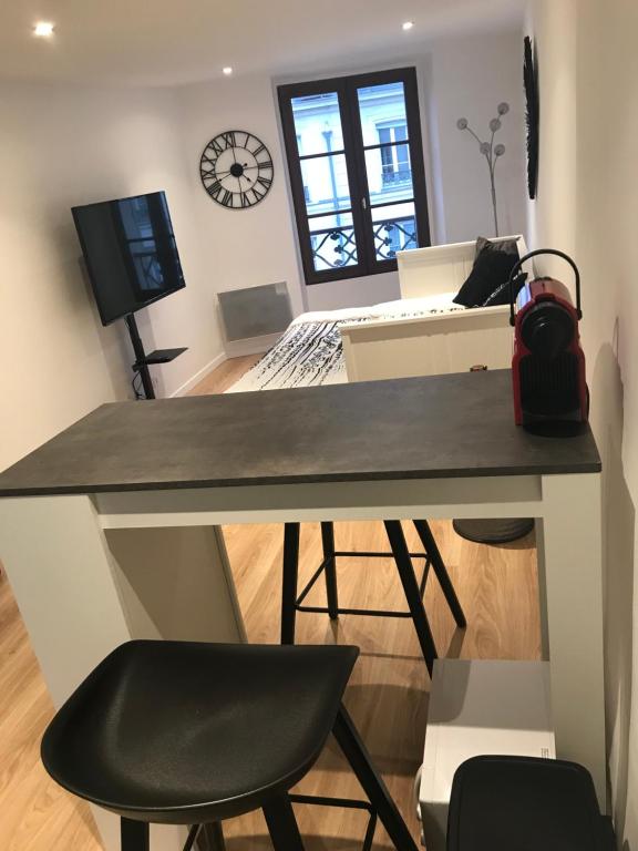 Superbe appartement Paris/Bercy (12e) wifi&Netflix - One-Bedroom Apartment