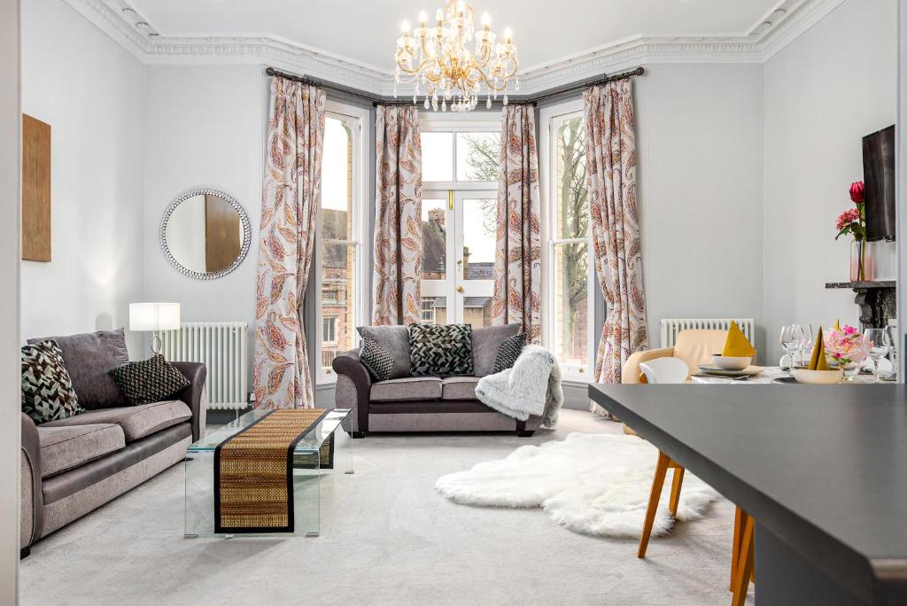 The Lincoln Apartments part of "St Margaret's Lodge", Lincoln (updated