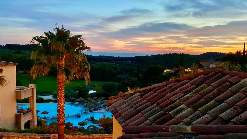 Hameau des amandiers-vue mer & golf - 一卧室公寓