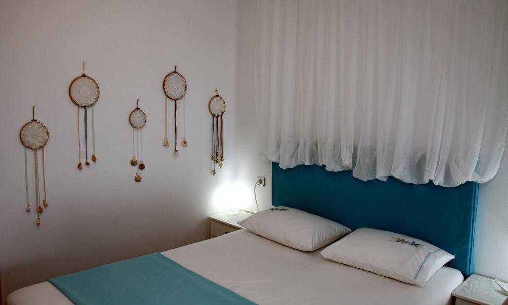 Katil atau katil-katil dalam bilik di Anatoli