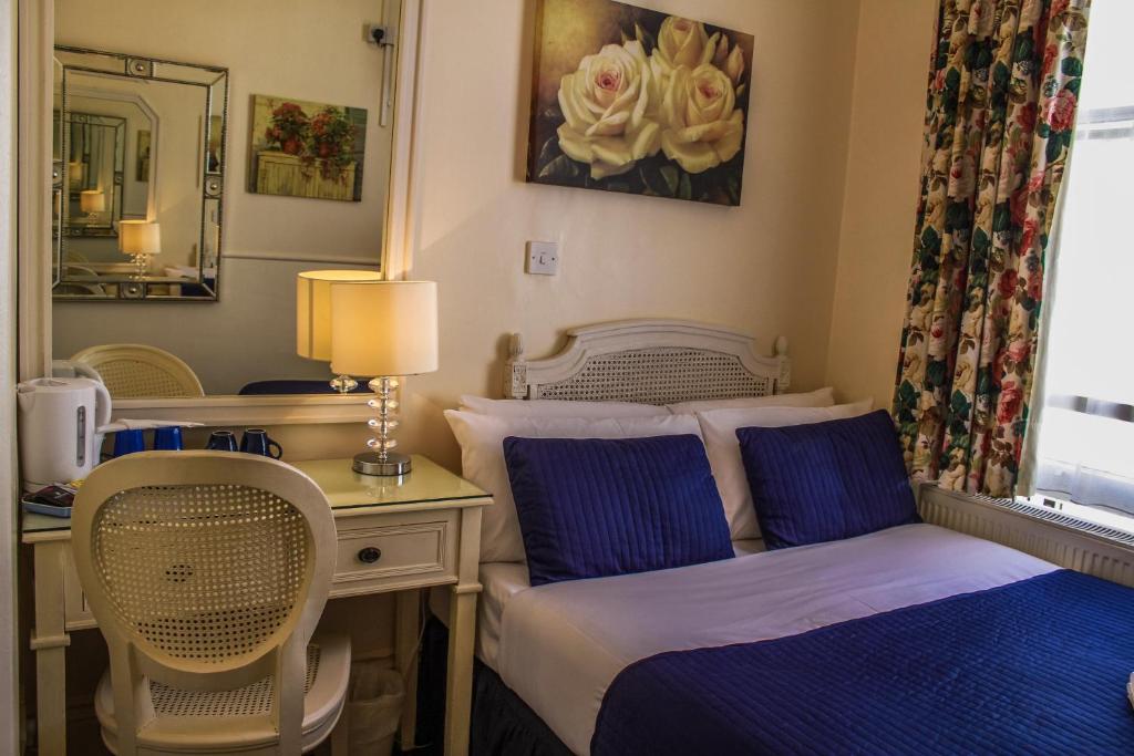 Blades Hotel - Resim 16