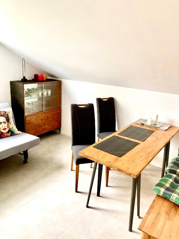 Apartament z Jaskółką piętro- duży 90 m2 plus taras - Appartement De Trois Chambres