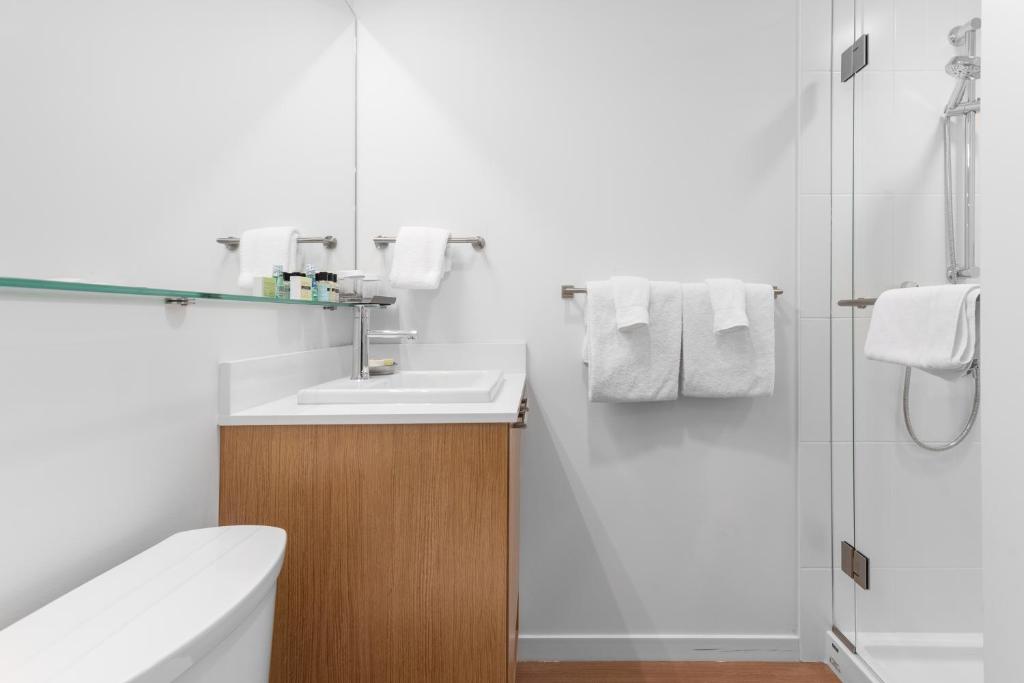 Gage Suites at UBC - Resim 3