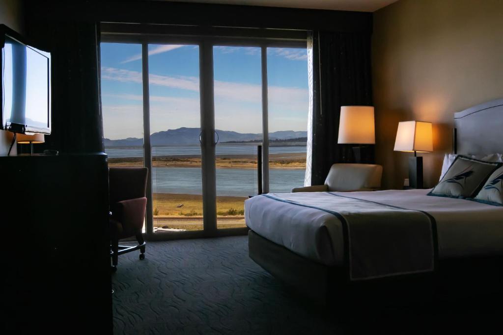 Swinomish Casino & Lodge - 