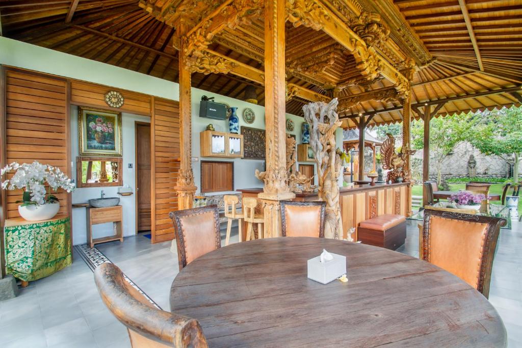 Fotografie z fotogalerie ubytování Pangkung Carik Villa by Pramana Villas v destinaci Blahbatu