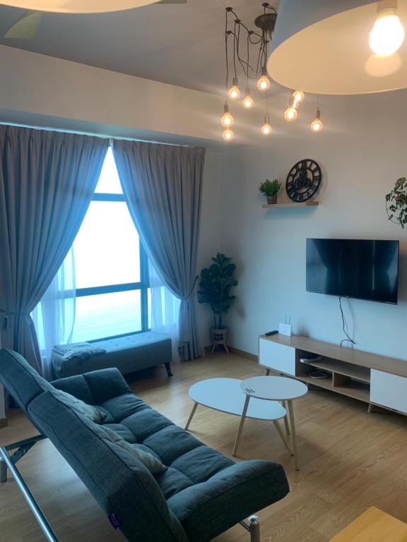 TV a/nebo společenská místnost v ubytování Imperium residence (LA HOMES)
