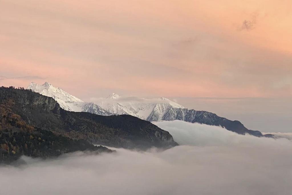Foto dalla galleria di Appartamento Le Soleil Torgnon a Torgnon