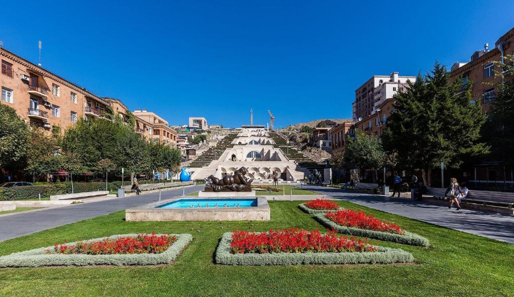 Cascade-Charles Apartment in City Center در ایروان