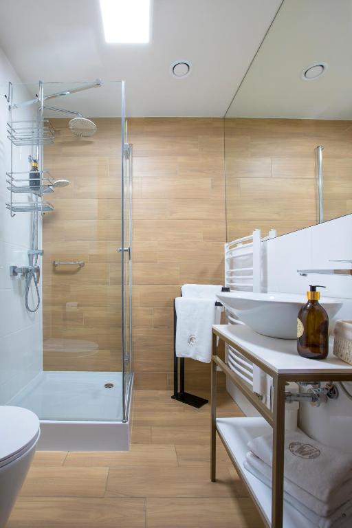Kúpeľňa v ubytovaní Hotel i Restauracja na Skarpie