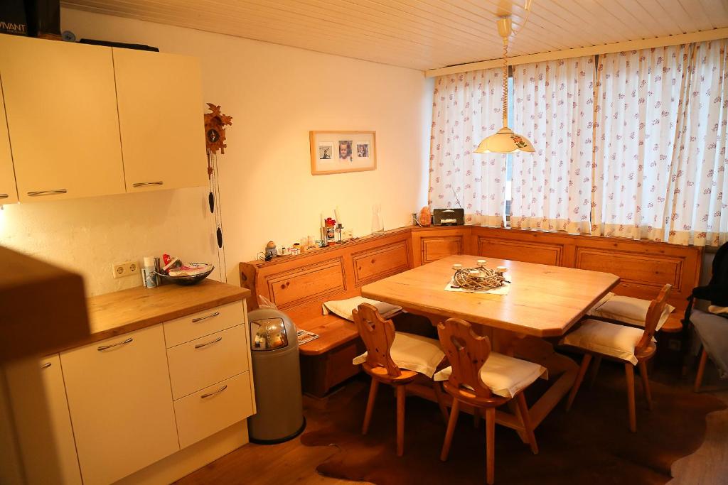Kuchyňa alebo kuchynka v ubytovaní Altenmarkter Hof