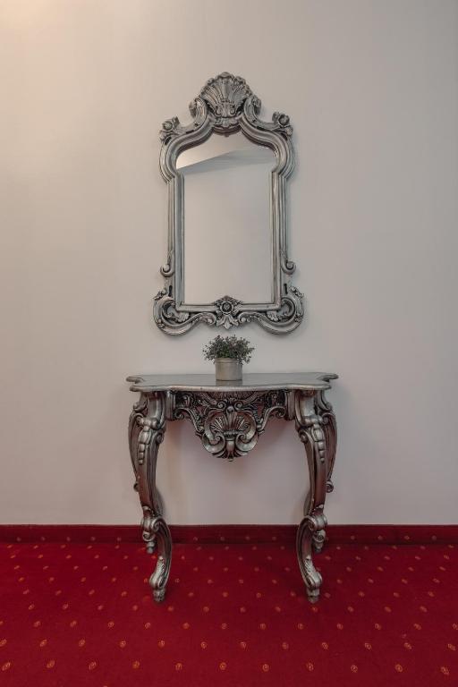 Foto dalla galleria di Garni Hotel Planeta Inn a Novi Sad