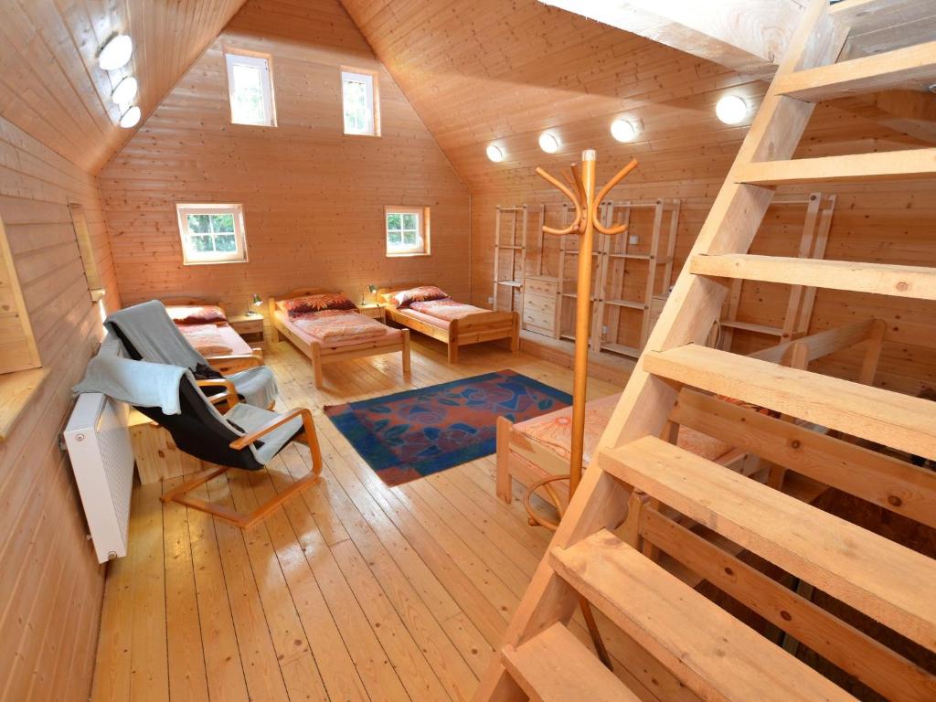 Zdjęcie z galerii obiektu Spacious holiday home with pool w mieście Malečov