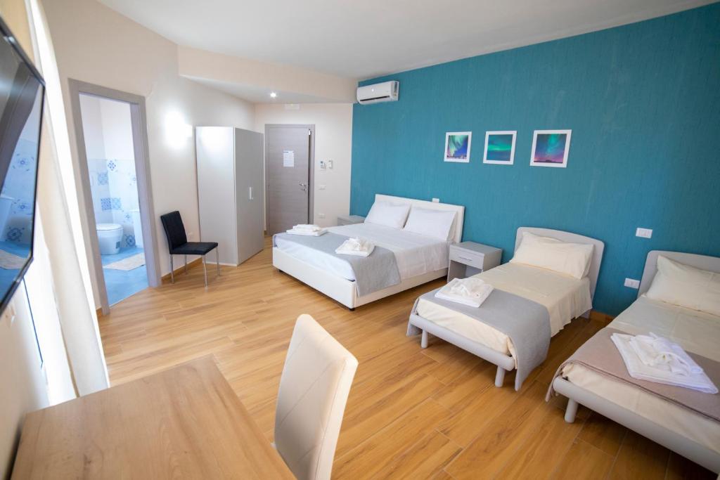 Aurora Bed and Breakfast - Deluxe Room (2 Adults + 1 Child)