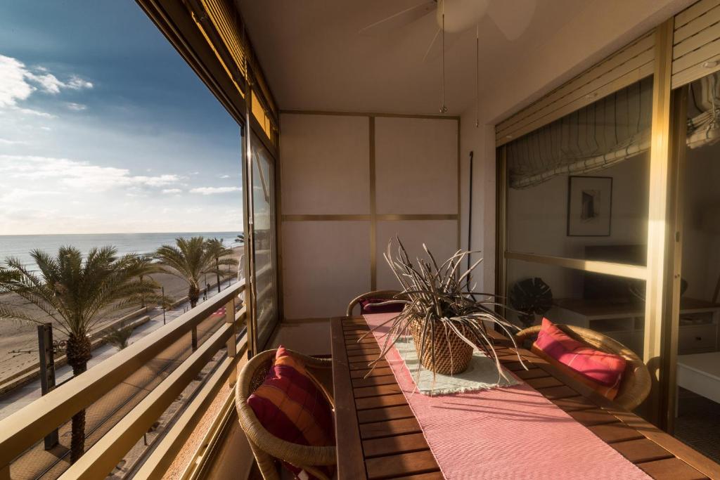 Moonkey - Estudio Las Lanzas, El Campello – Precios ...
