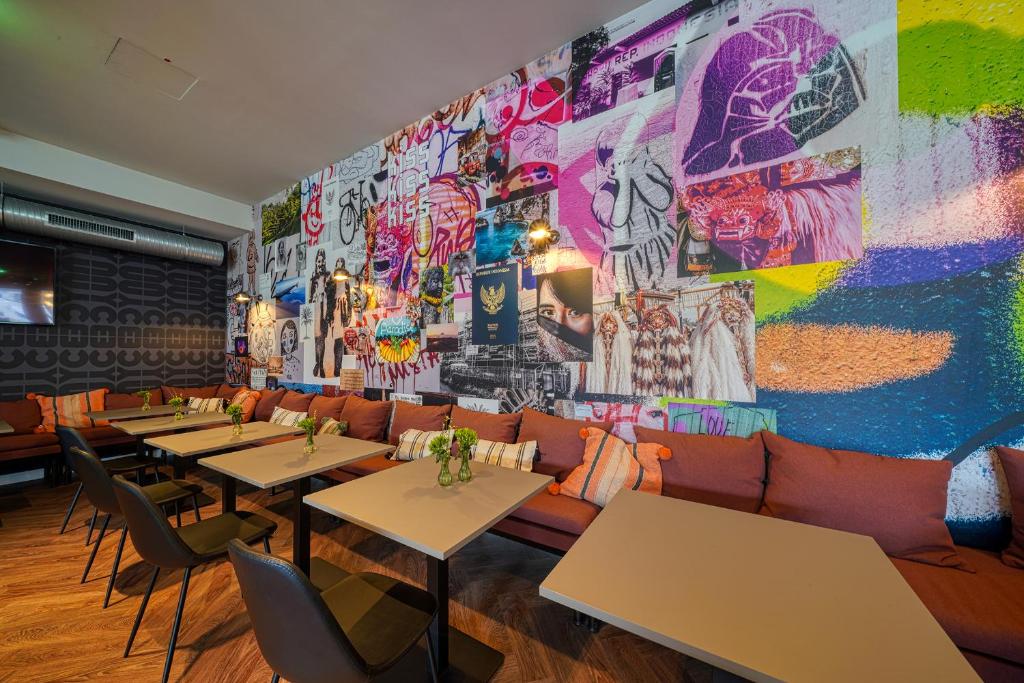 Vienna House Easy by Wyndham Bonn City - Resim 33